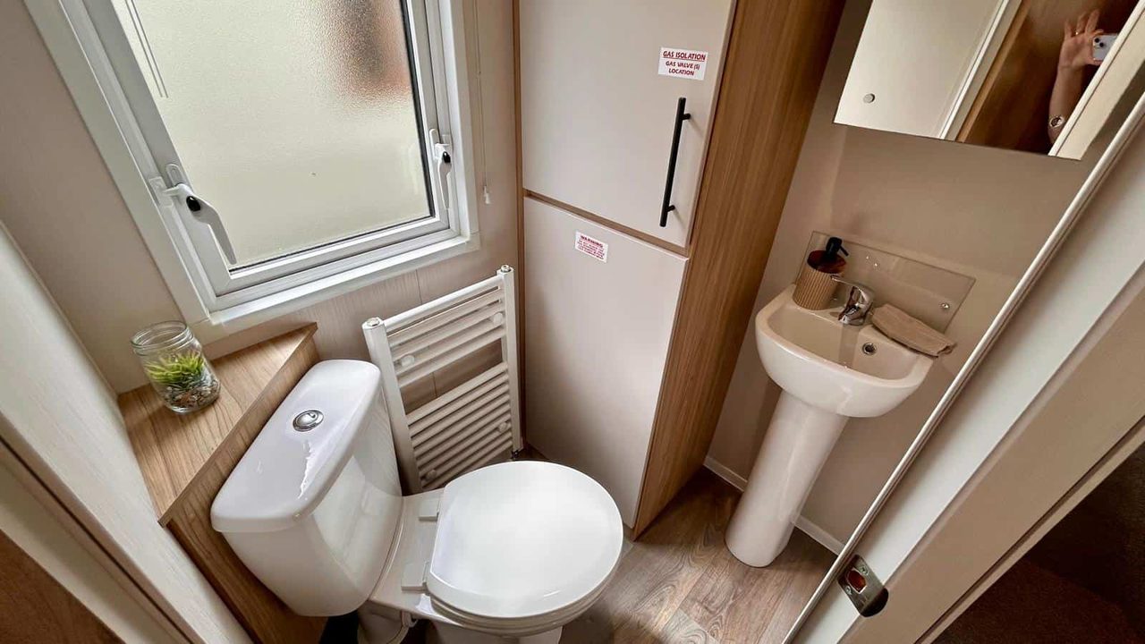 Manor ensuite