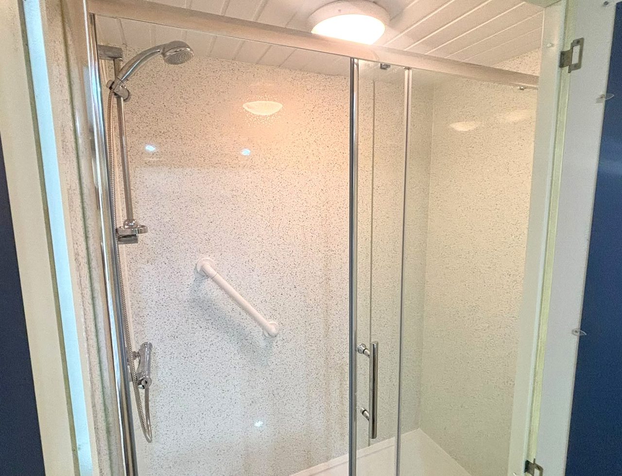 ABI Chatsworth Shower