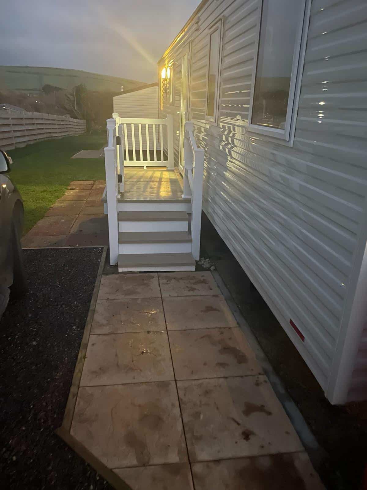 outside 2