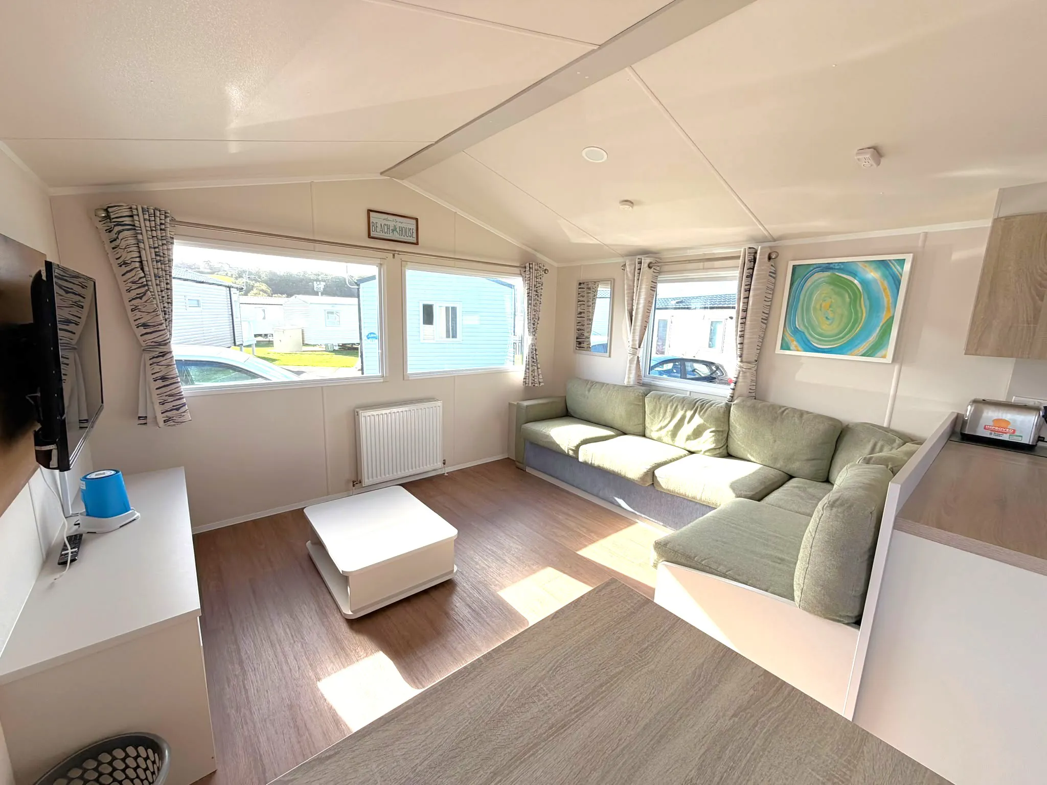 Atlas Cove Lounge