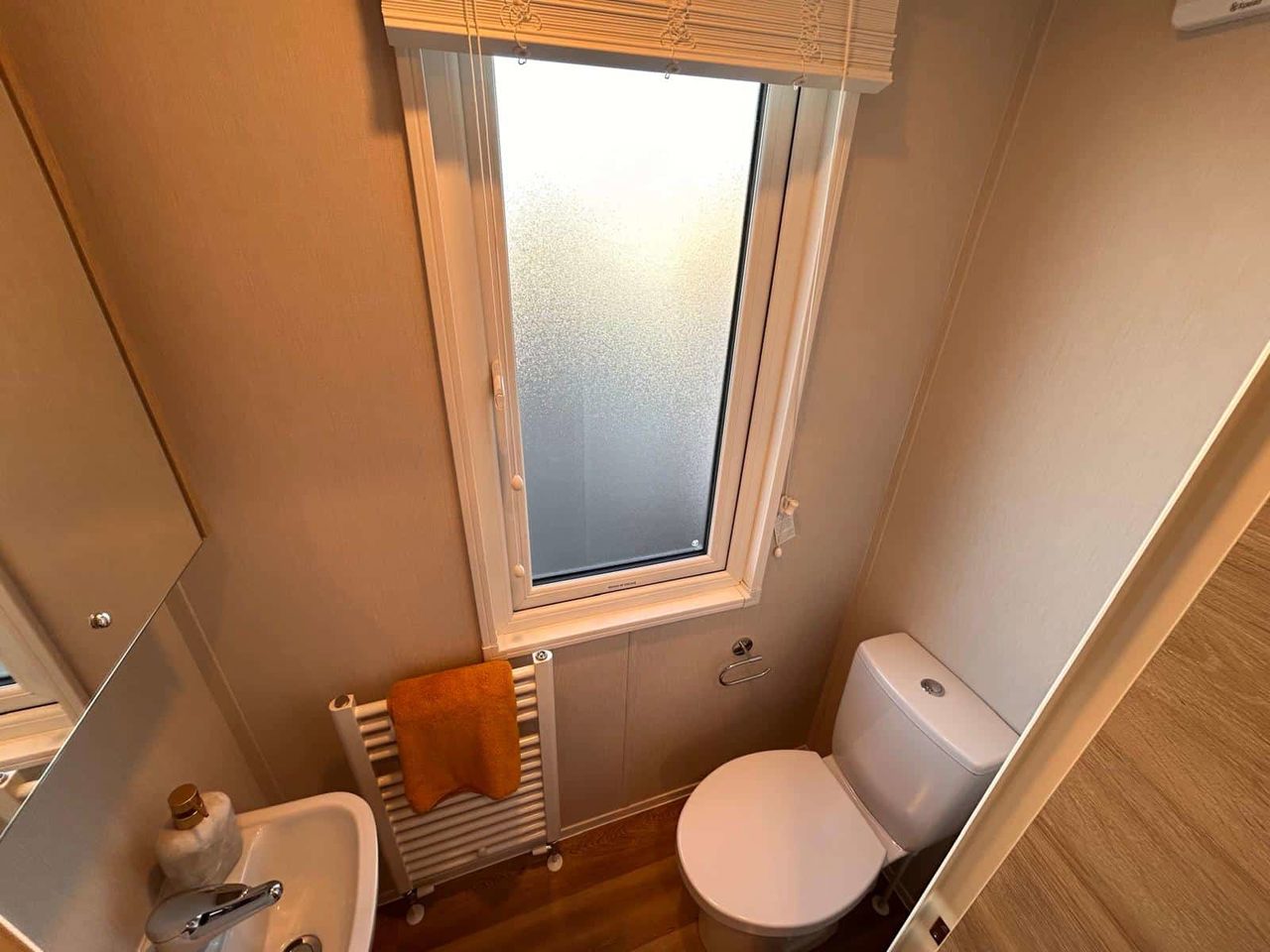 Coastal Ensuite