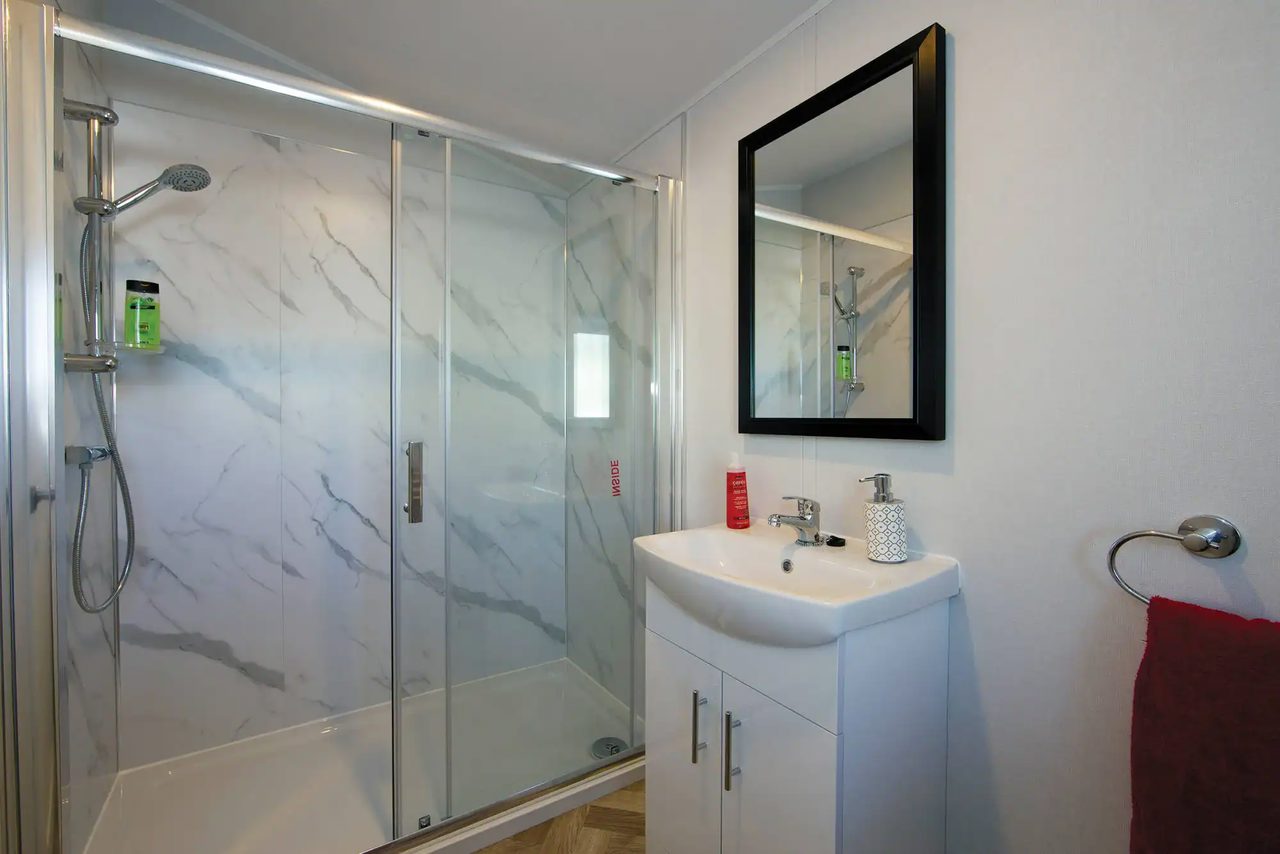 newbury-shower-2000×1334-1