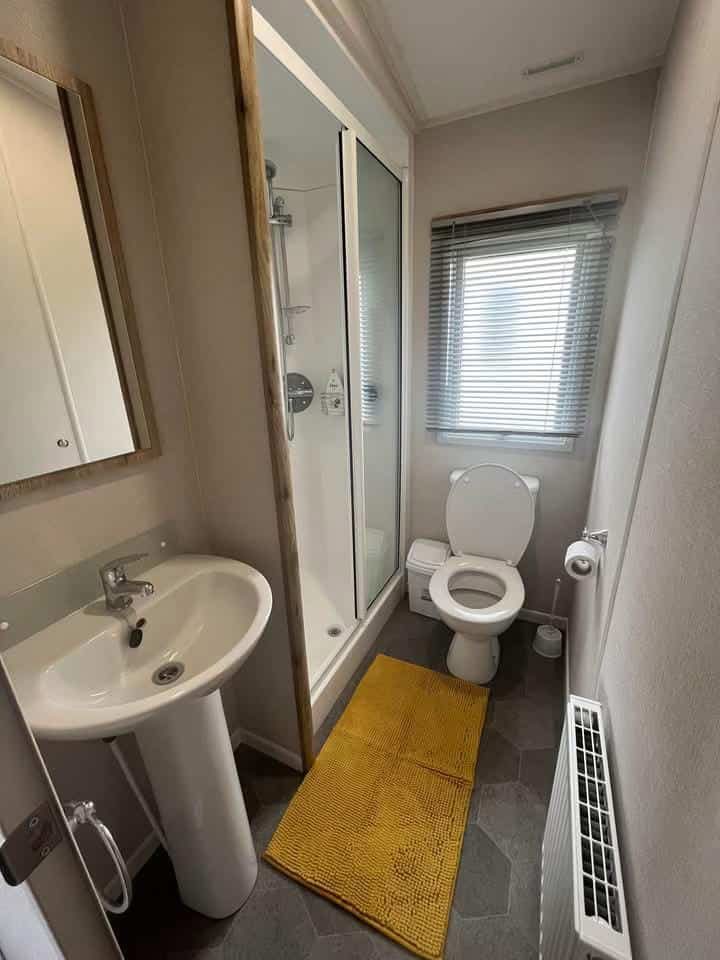 coworth Shower room