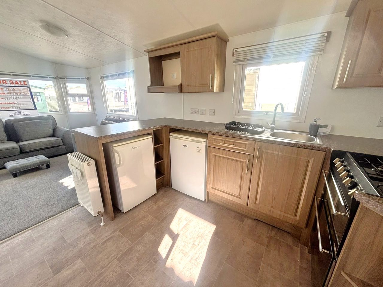 Delta Darwin Deluxe Kitchen