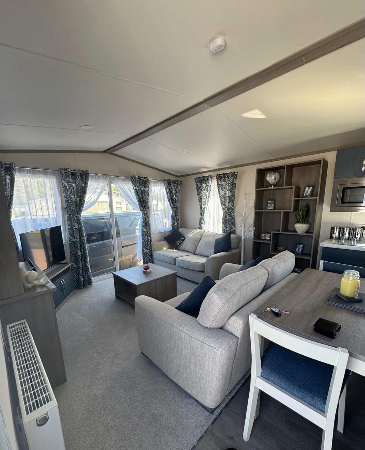 Regal Lounge
