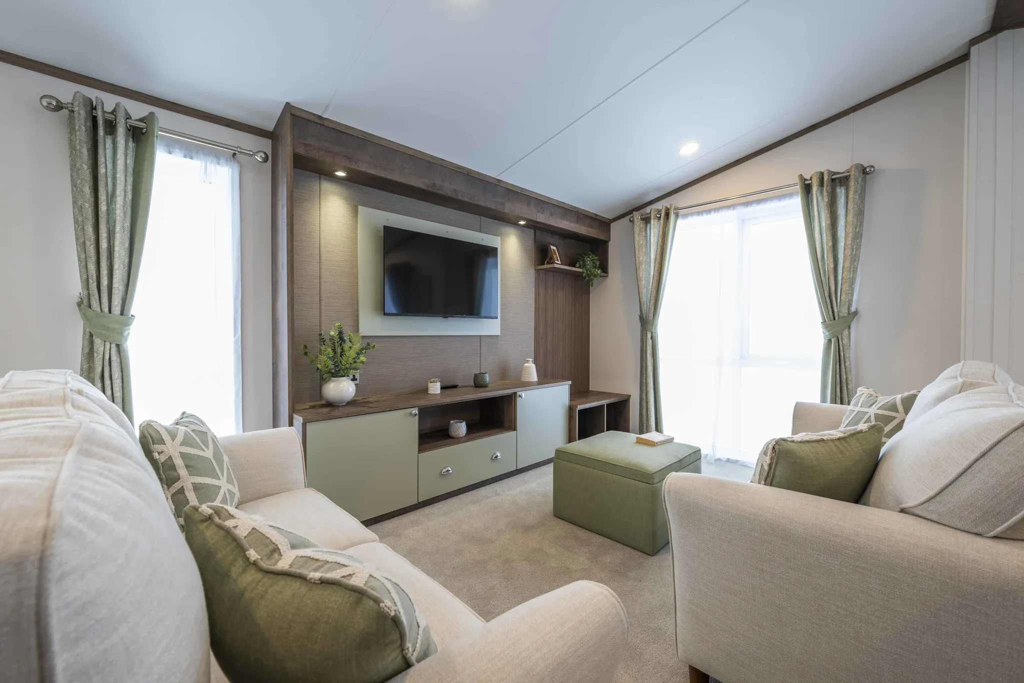 Harlington-Lodge-