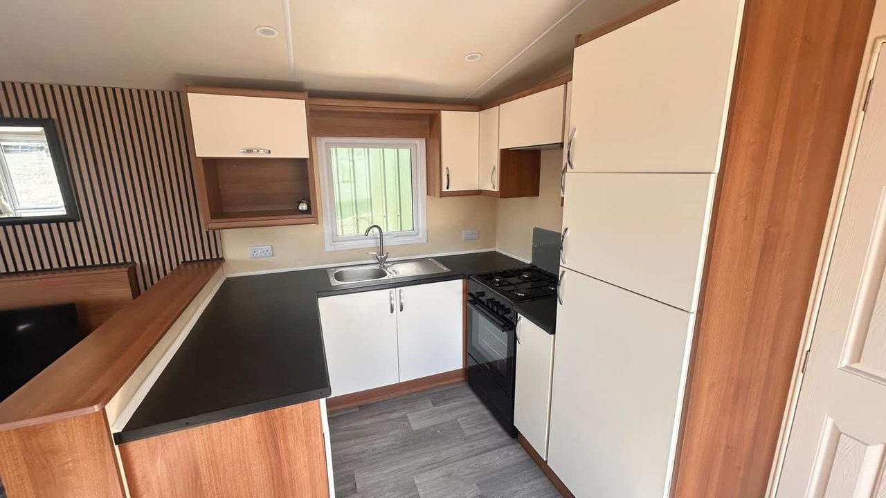 Regal kitchen