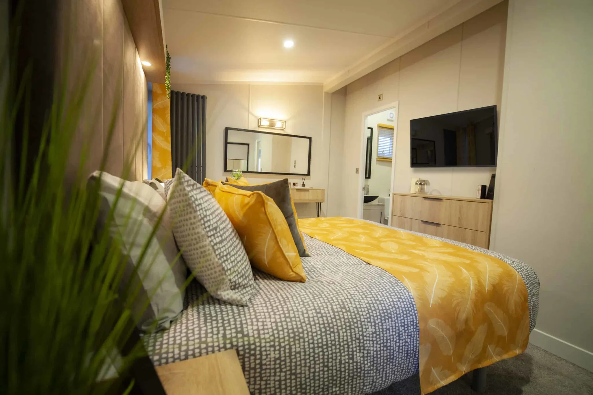 Aruba Master-Bedroom-10-scaled
