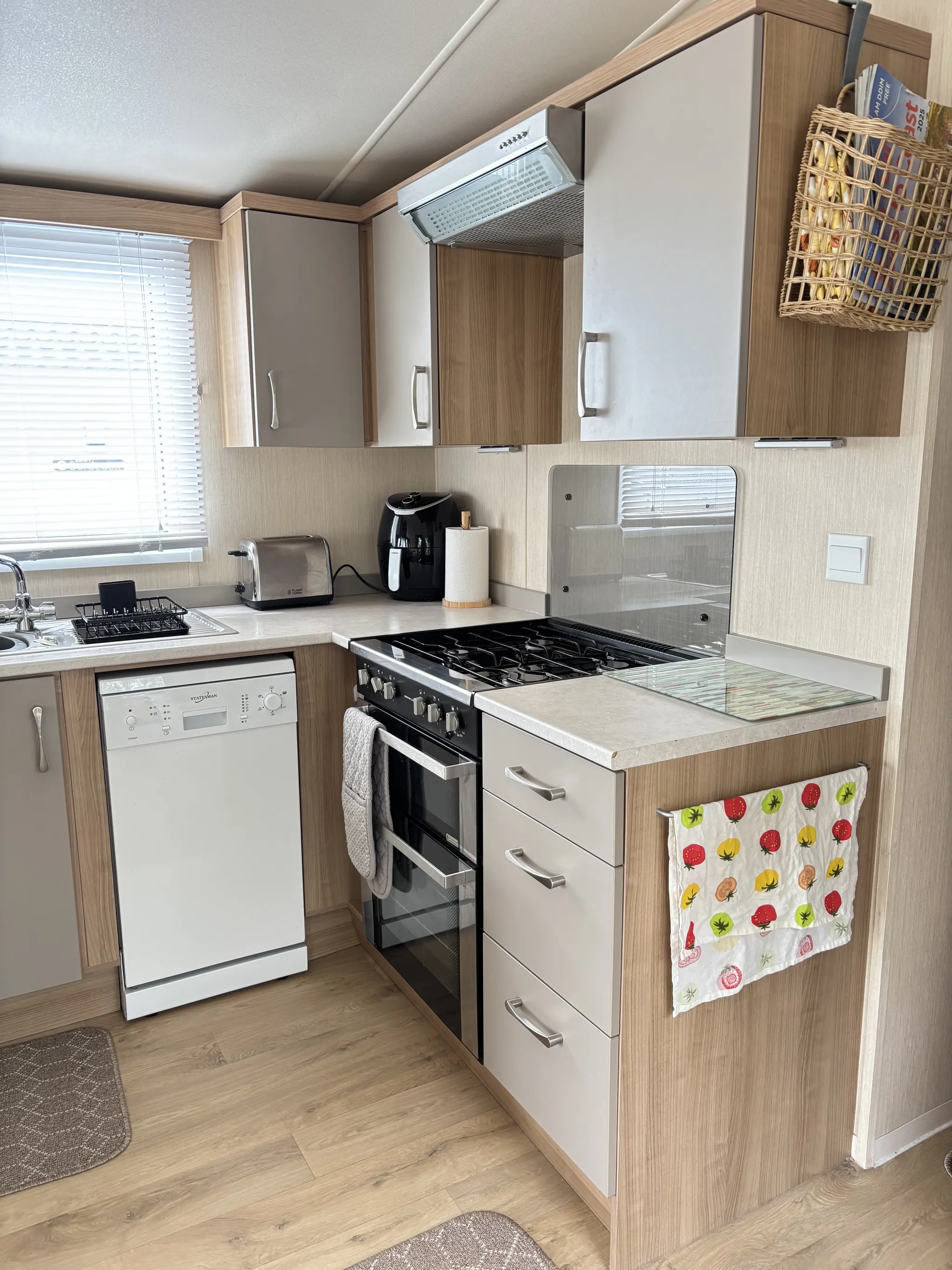 Swift Bordeaux static caravan, reference Swift-Bordeaux, photograph 9