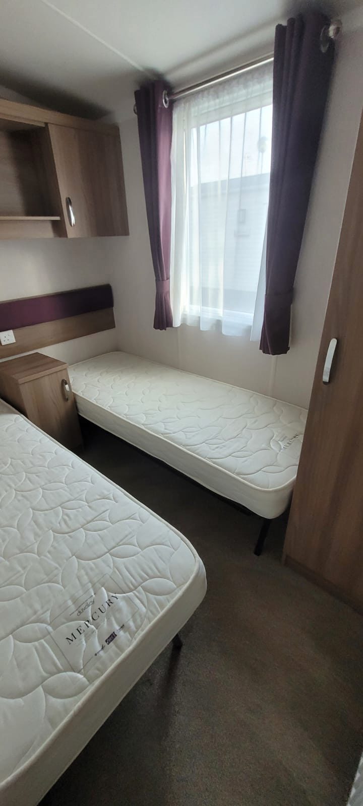 Swift Bordeaux Twin Room