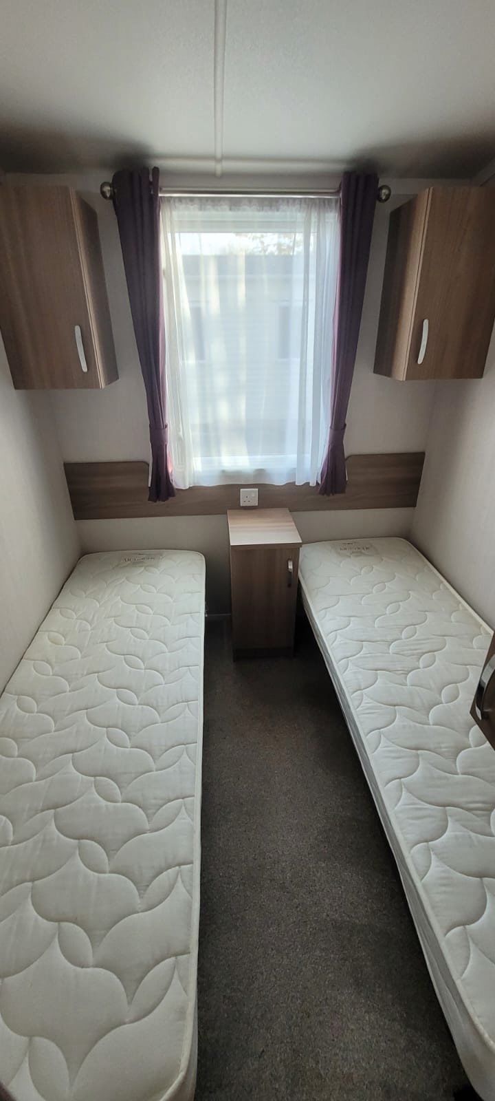 Swift Bordeaux Twin Room