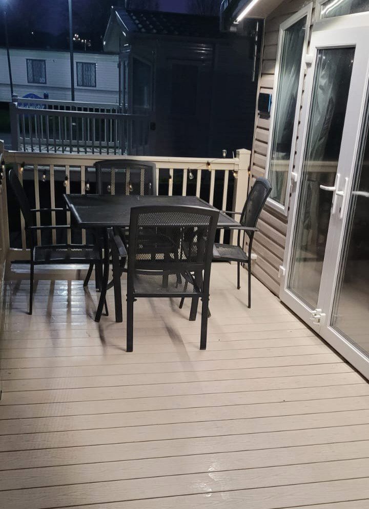 Swift Bordeaux Decking
