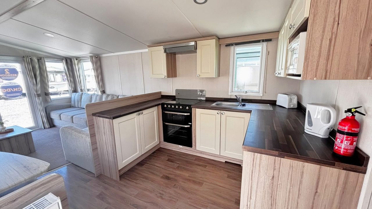 Swift Burgundy Kitchen