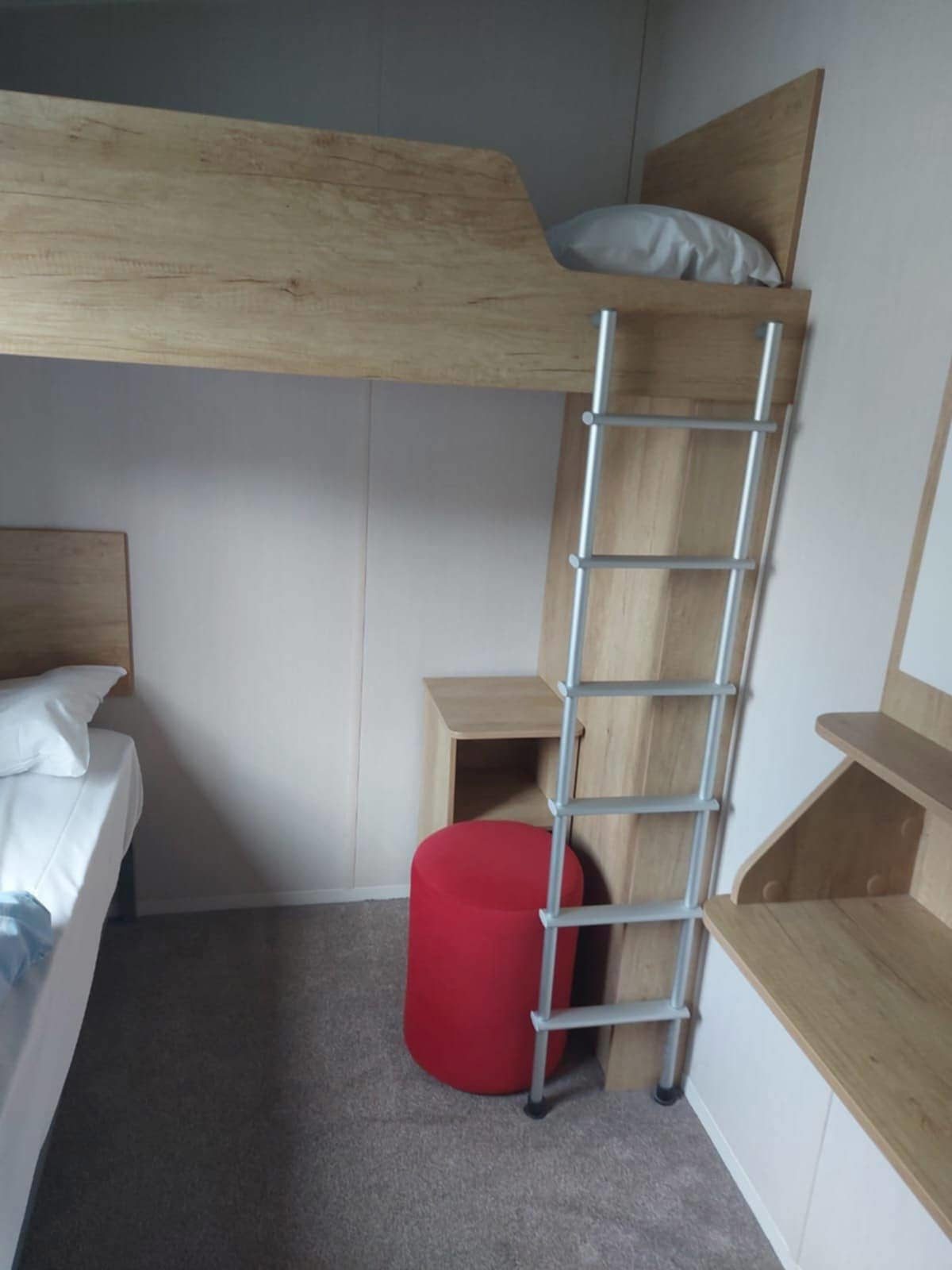 swift bedroom 2