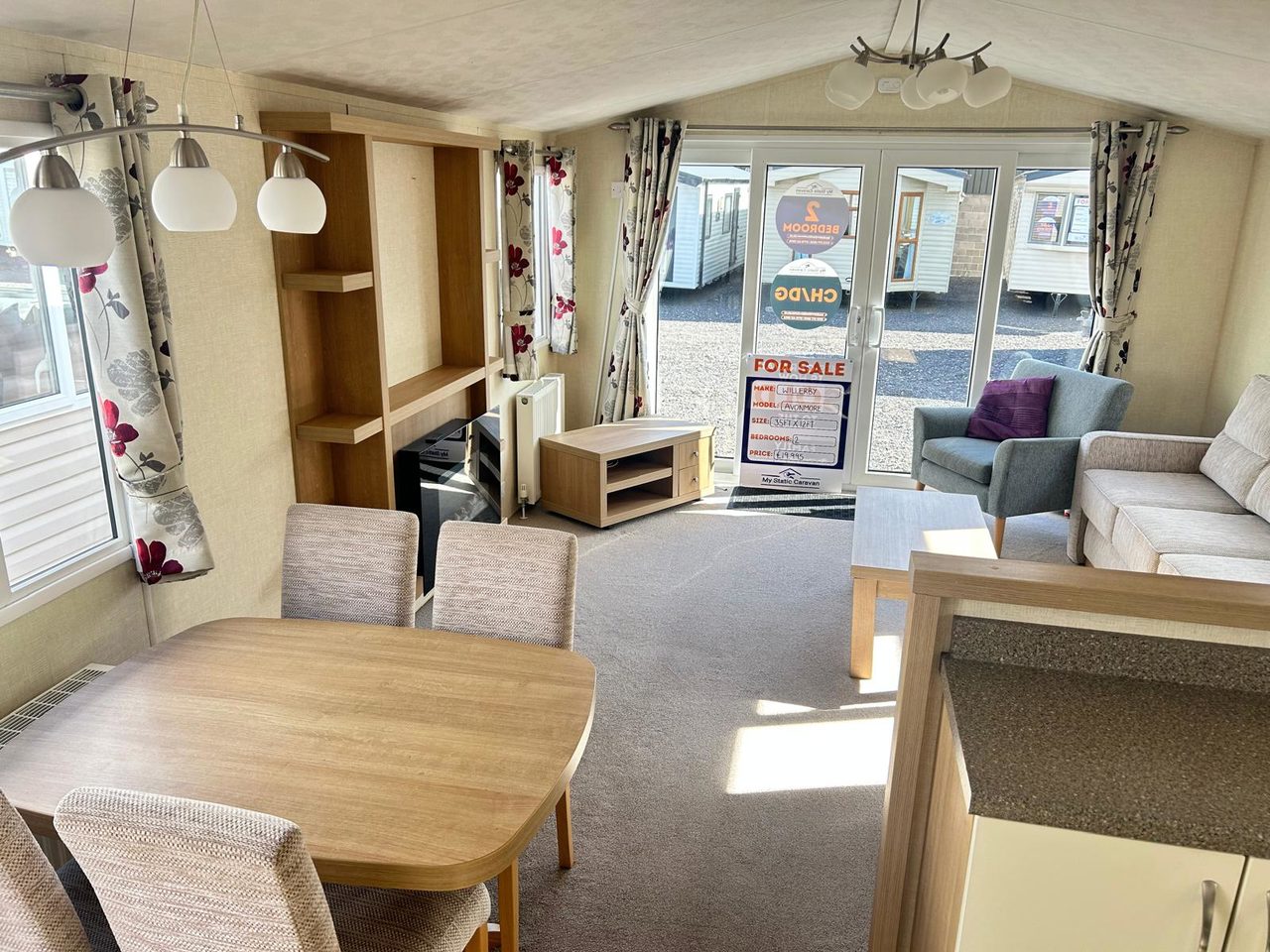 Willerby Avonmore dining area with seating