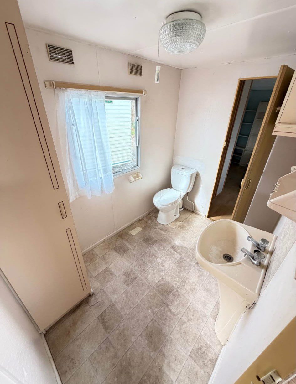 Willerby Herald Toilet