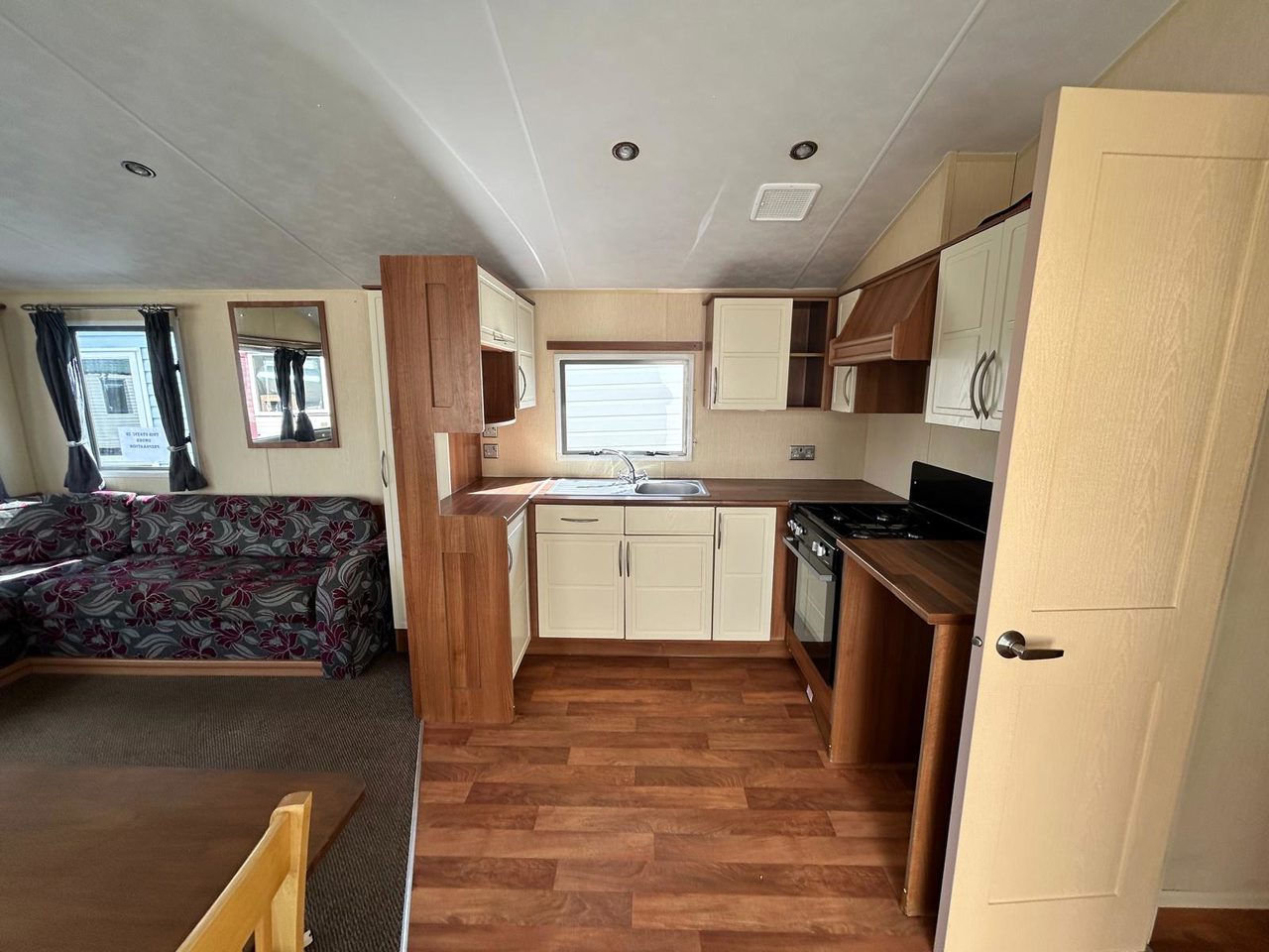 Willerby Rio Gold Kitchen