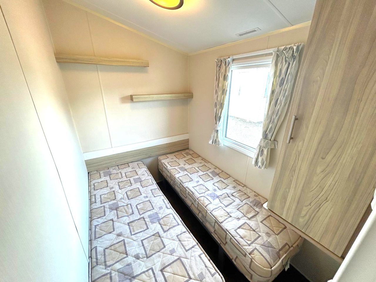 Willerby Salsa Eco Second Twin Room
