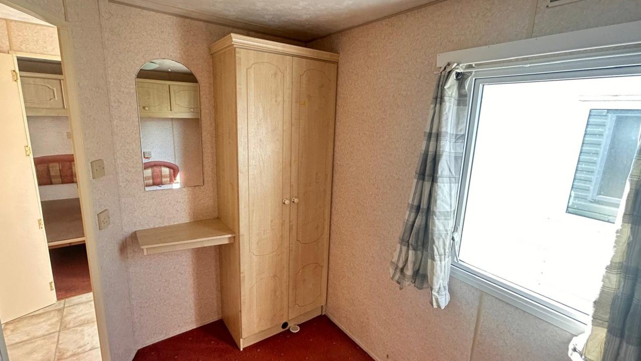 Westmorelands Wales Twin Room